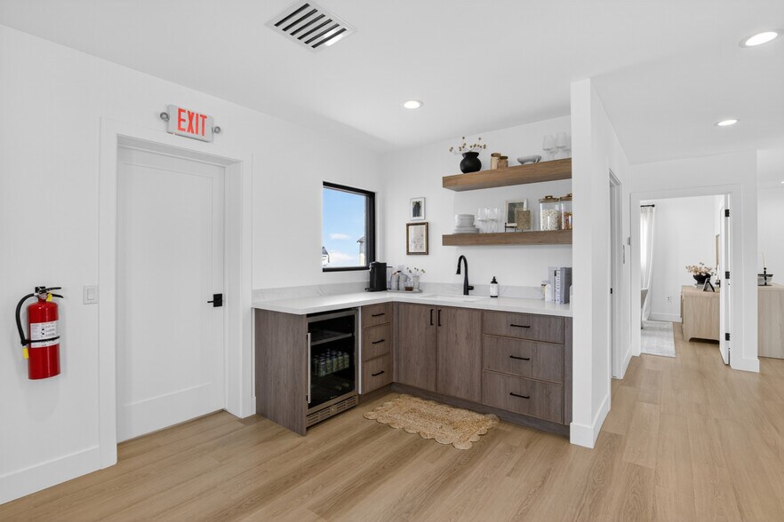 More Photos Of 7002 E Osborn Rd, Scottsdale Medical For Sale