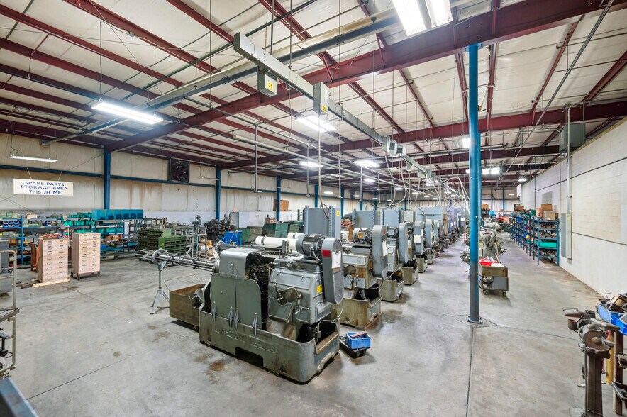 More Photos Of 151 Hanger Cir, Richmond Warehouse For Sale