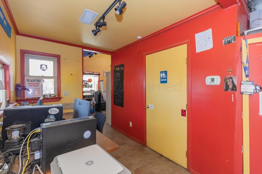 More Photos Of 907 S Madison St, Amarillo Storefront Retail Residential For Sale