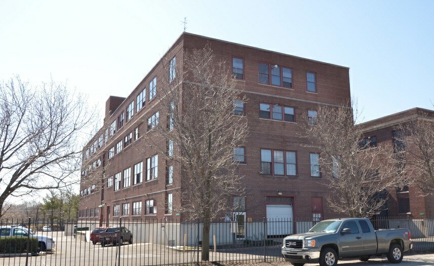 More Photos Of 2275 Bridge St, Philadelphia Loft Creative Space For Lease