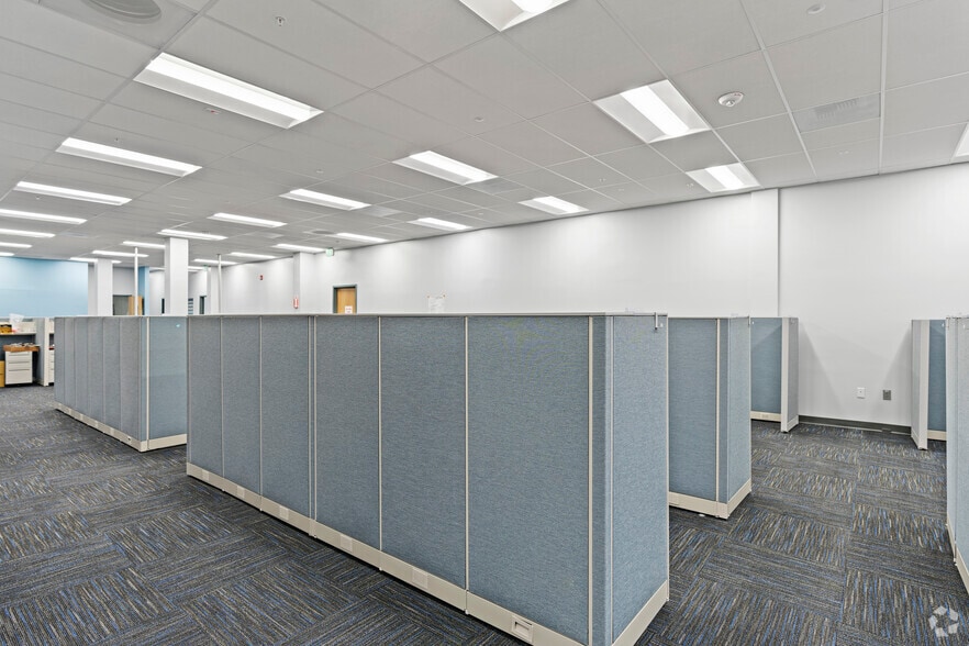 More Photos Of 535-611 W Main St, Alhambra Storefront Retail Office For Lease