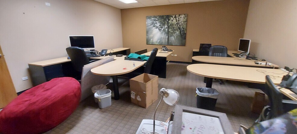 More Photos Of 7399 S Tucson Way, Centennial Flex For Lease