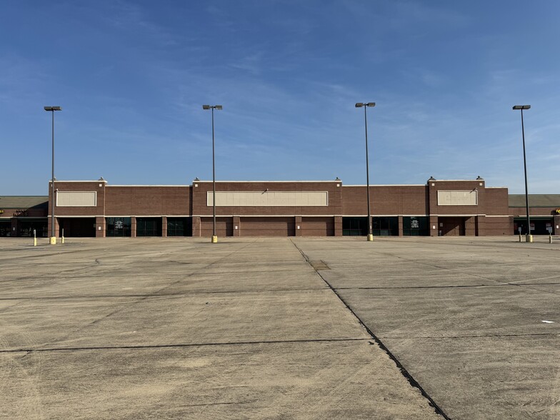 Primary Photo Of 3121 E Texas St, Bossier City Supermarket For Lease