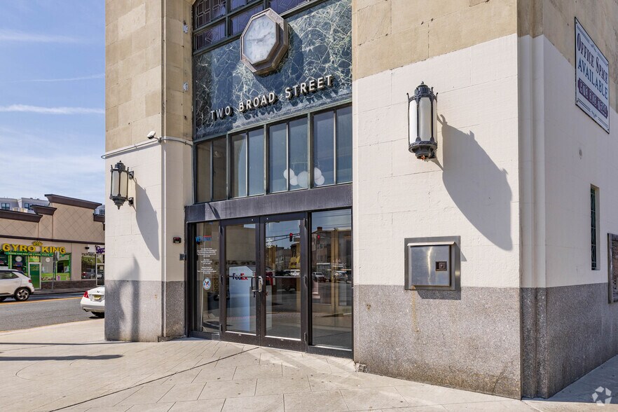 More Photos Of 2 Broad St, Bloomfield Office For Lease
