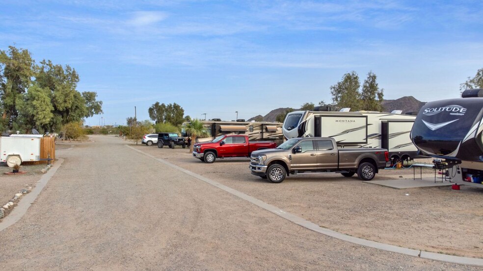 More Photos Of 3707 W Hwy 80, Winterhaven Trailer Camper Park For Sale