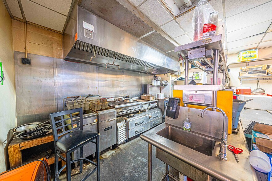 More Photos Of 415 Main St, Daytona Beach Restaurant For Sale