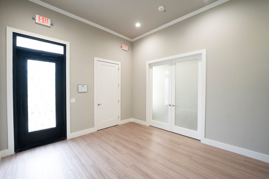 More Photos Of 1400 N Coit Rd, McKinney Unknown For Lease