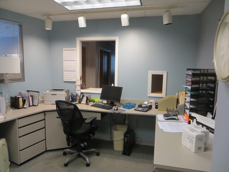 More Photos Of 222 Schanck Rd, Freehold Medical For Lease