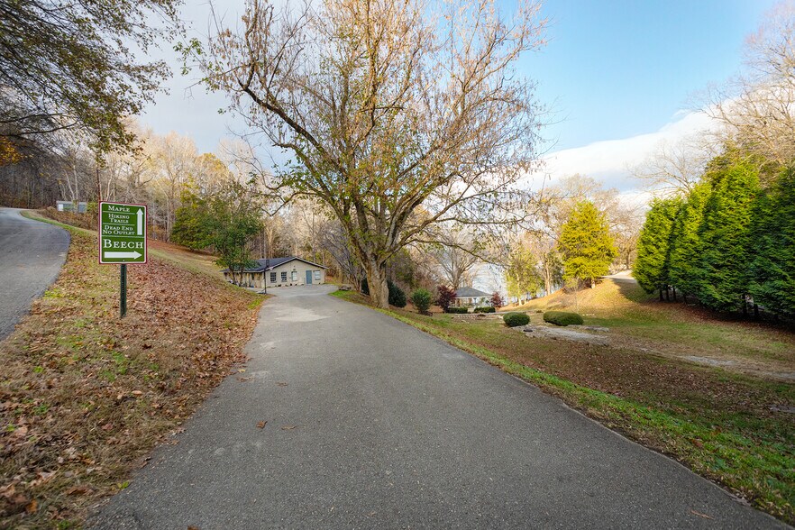 More Photos Of 358 Relax Dr, Smithville Lodge Meeting Hall For Sale