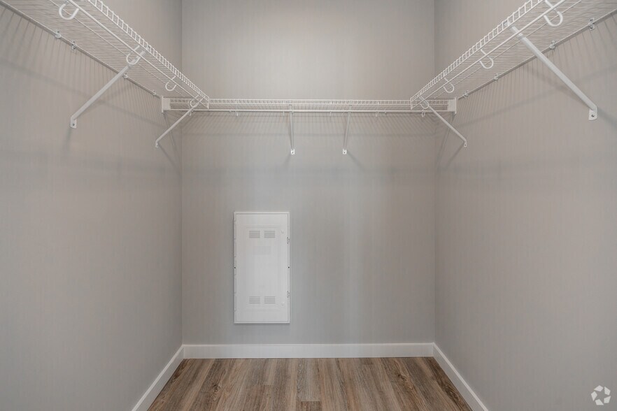 More Photos Of 4040 Travis Dr, Nashville Apartments For Sale