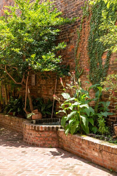 More Photos Of 1018 Bienville Ave, New Orleans Office For Lease