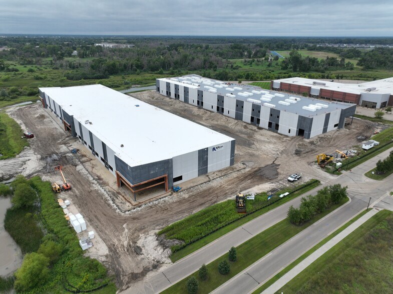 More Photos Of 3890 Pheasant Ridge Dr, Blaine Unknown For Lease