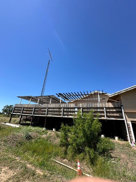 More Photos Of 6738 Greenbay Rd, Arbuckle Land For Lease