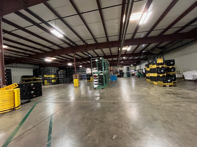 More Photos Of 964 Benton Rd, Salem Warehouse For Sale