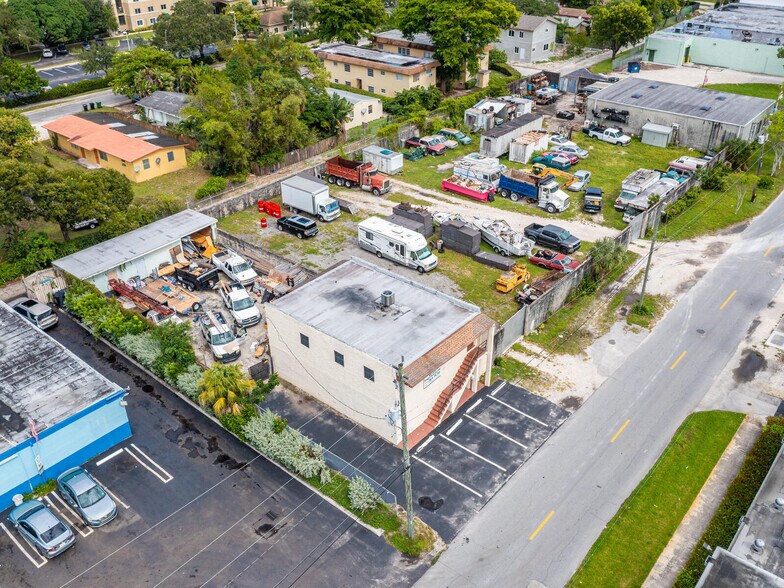 More Photos Of 1021 NW 1st St, Fort Lauderdale Warehouse For Sale