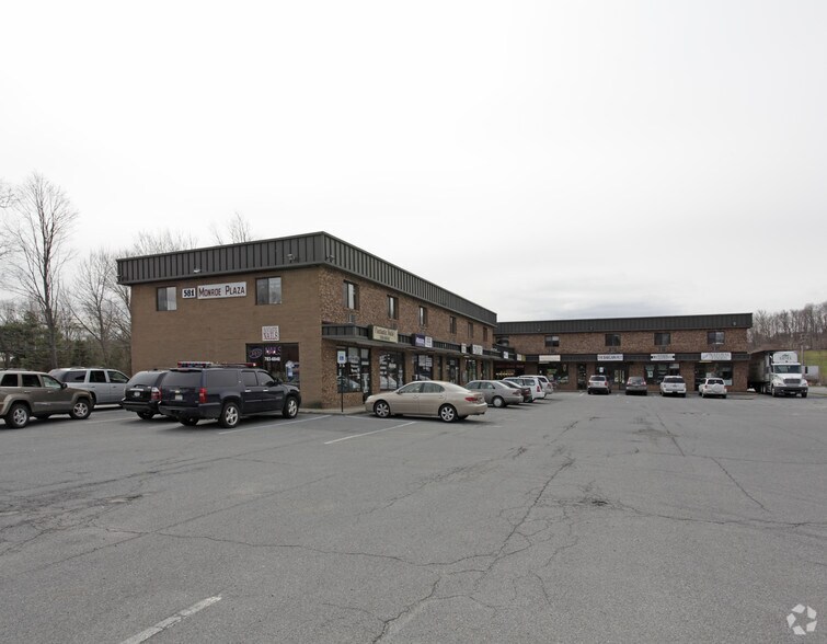 More Photos Of 581 State Route 17M, Monroe Freestanding For Lease