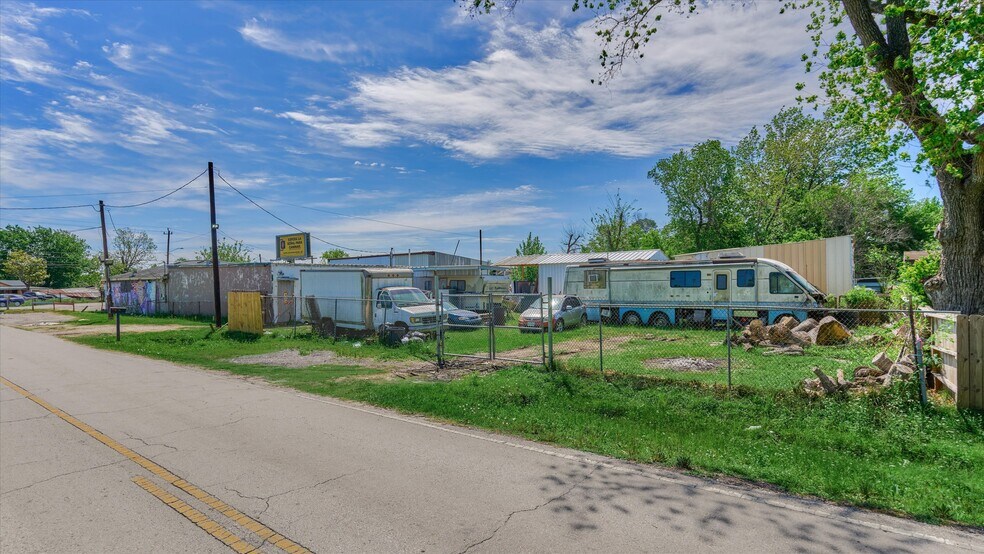 More Photos Of 10935 Aldine Westfield Rd, Houston Bar For Sale