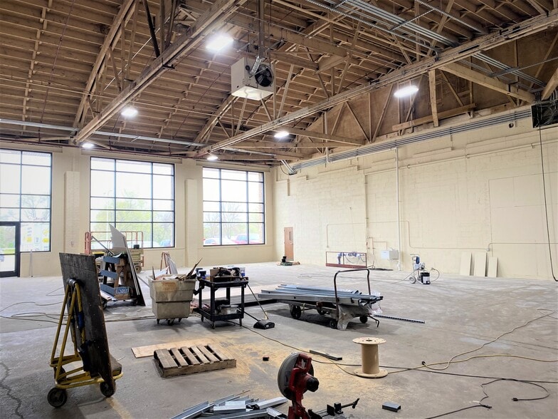More Photos Of 5505 123rd St W, Savage Manufacturing For Lease