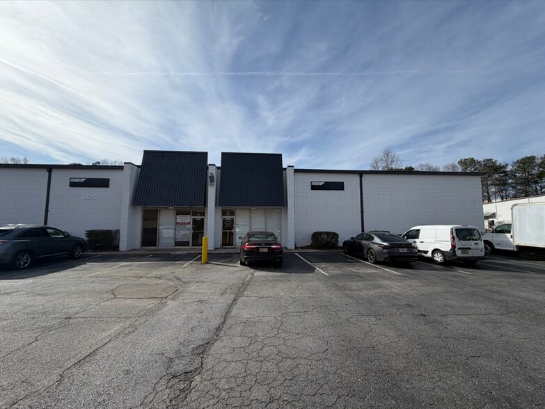 More Photos Of 1841-1859 Warren Pl, Norcross Warehouse For Lease
