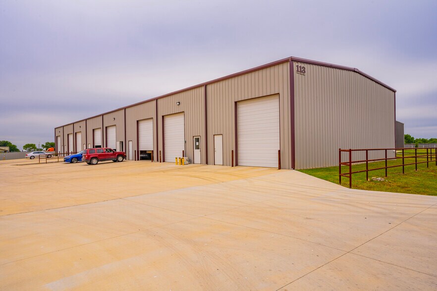 More Photos Of 113 METROTEX, Haslet Unknown For Lease