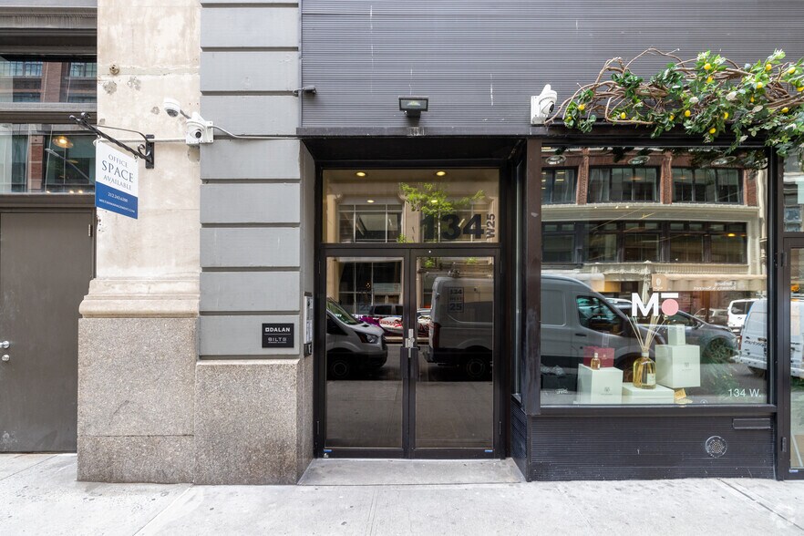 More Photos Of 134 W 25th St, New York Office For Lease