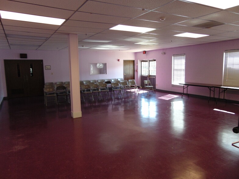 More Photos Of 1170 N Hairston Rd, Stone Mountain Religious Facility For Sale