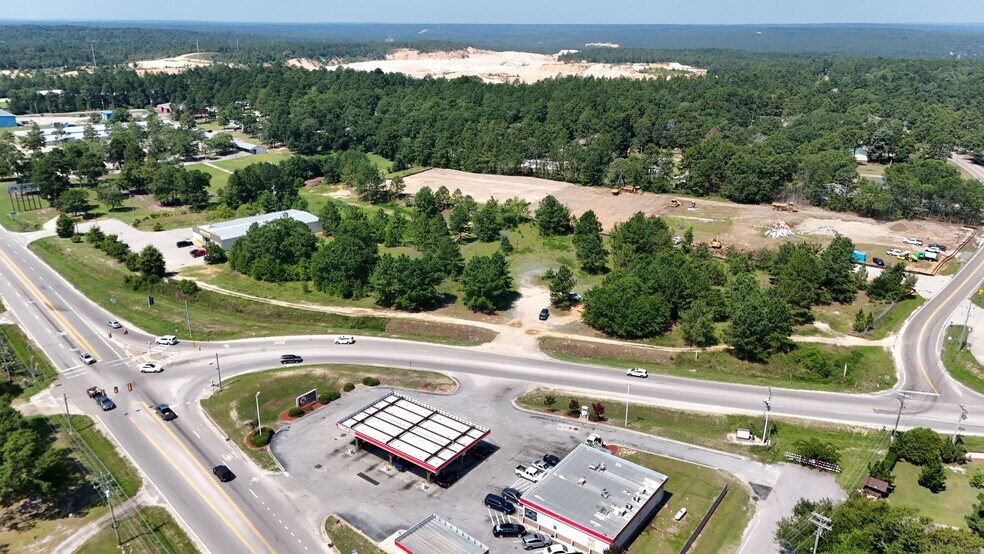 More Photos Of 2806 S Lake Dr, Lexington Land For Lease