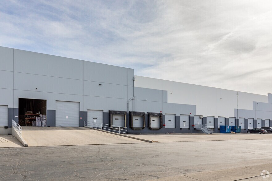 More Photos Of 1414 Gladiola St, Salt Lake City Distribution For Lease