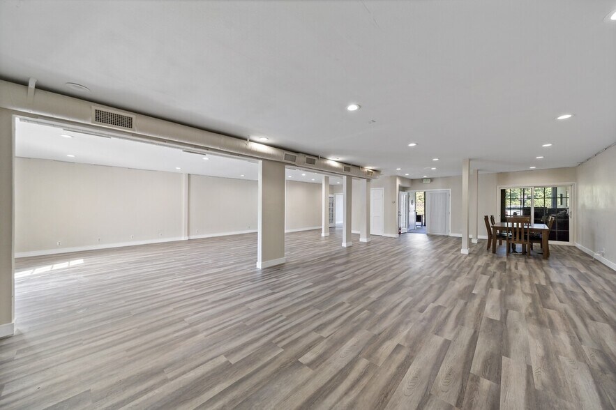 More Photos Of 1230 N Jefferson St, Anaheim Light Distribution For Sale