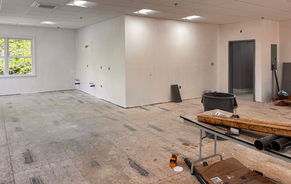 More Photos Of 249 South St, Plainville Office For Lease