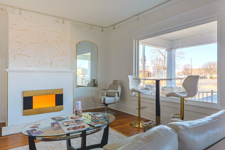 More Photos Of 1019 Berryville Ave, Winchester Storefront Retail Residential For Sale