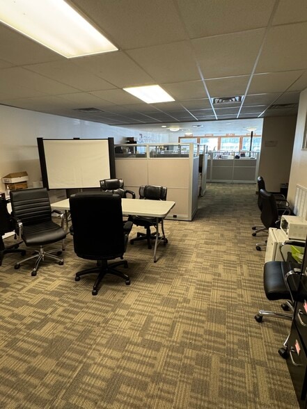 More Photos Of 1465B Lancaster Rd, Manheim Freestanding For Lease