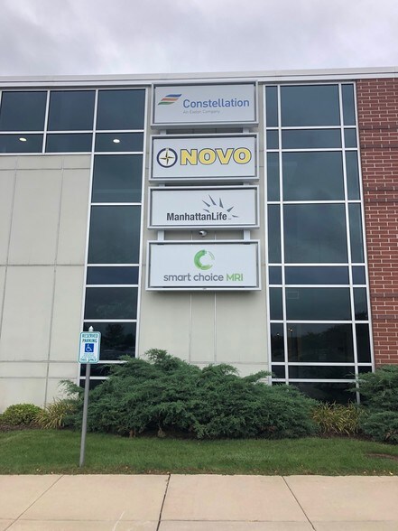 More Photos Of 1716 Lawrence Dr, De Pere Medical For Lease