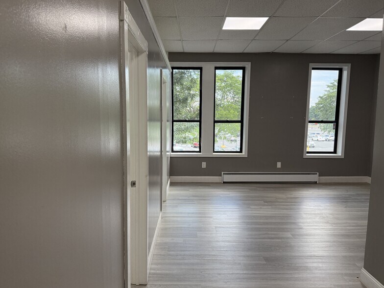 More Photos Of 494 Main St, New Britain Storefront Retail Office For Lease