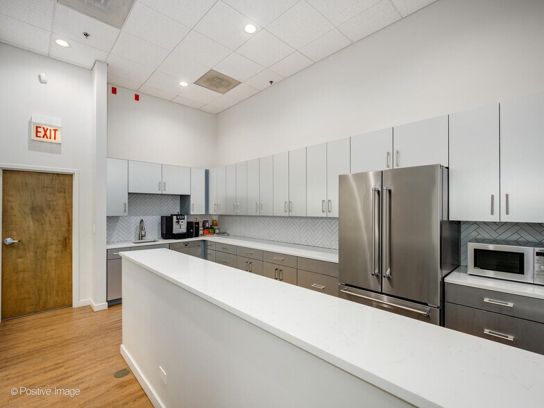 More Photos Of 435 W Erie St, Chicago Apartments For Sale