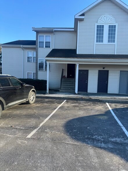 More Photos Of Capital Woods, Albany Apartments For Sale