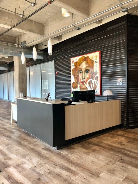 More Photos Of 224-246 E Chicago St, Milwaukee Loft Creative Space For Lease