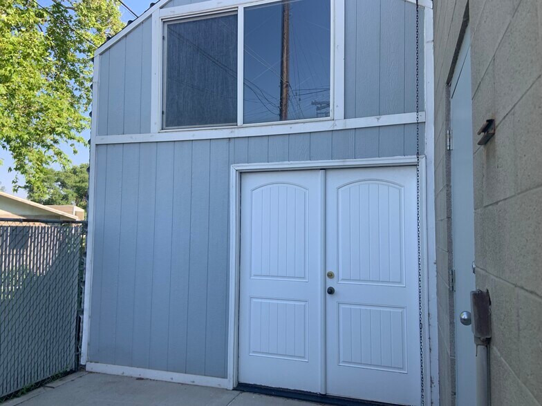 More Photos Of 305 N 200 W, Bountiful Freestanding For Sale
