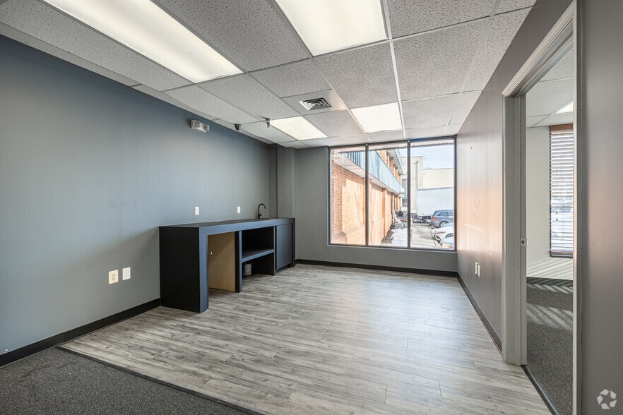 More Photos Of 1777 Reisterstown Rd, Pikesville Unknown For Lease