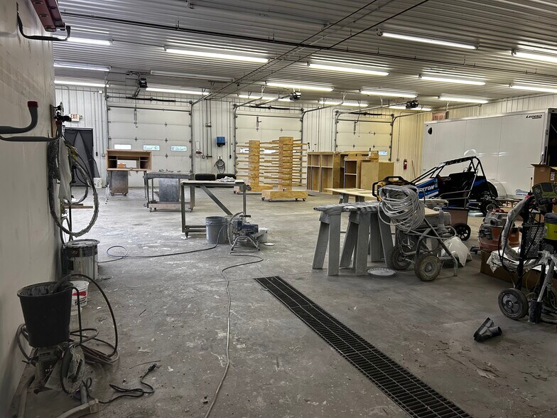 More Photos Of 1620 Riverview Dr, Kalamazoo Warehouse For Sale