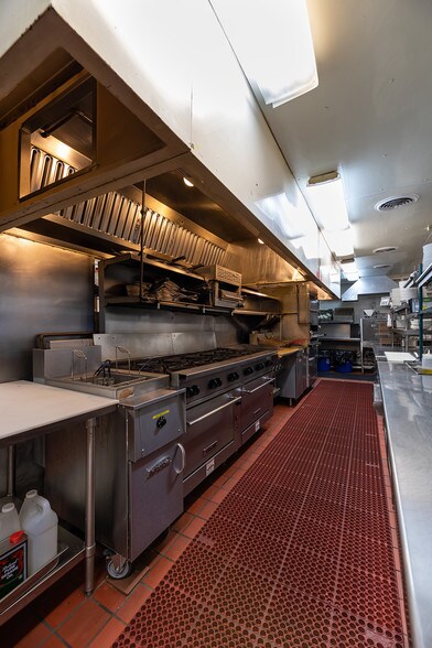 More Photos Of 380 S Lawson Dr, Green Lake Restaurant For Sale