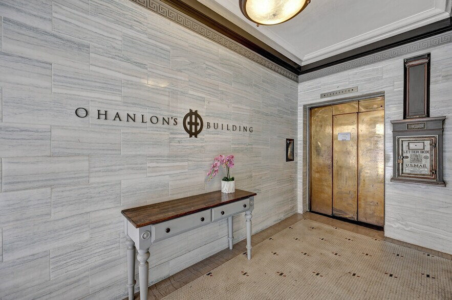 More Photos Of 105 W 4th St, Winston-Salem Office For Sale