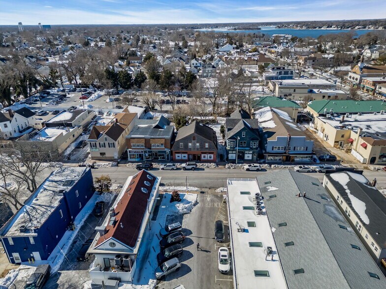 More Photos Of 523-525 Bay Ave, Point Pleasant Beach Storefront Retail Residential For Sale