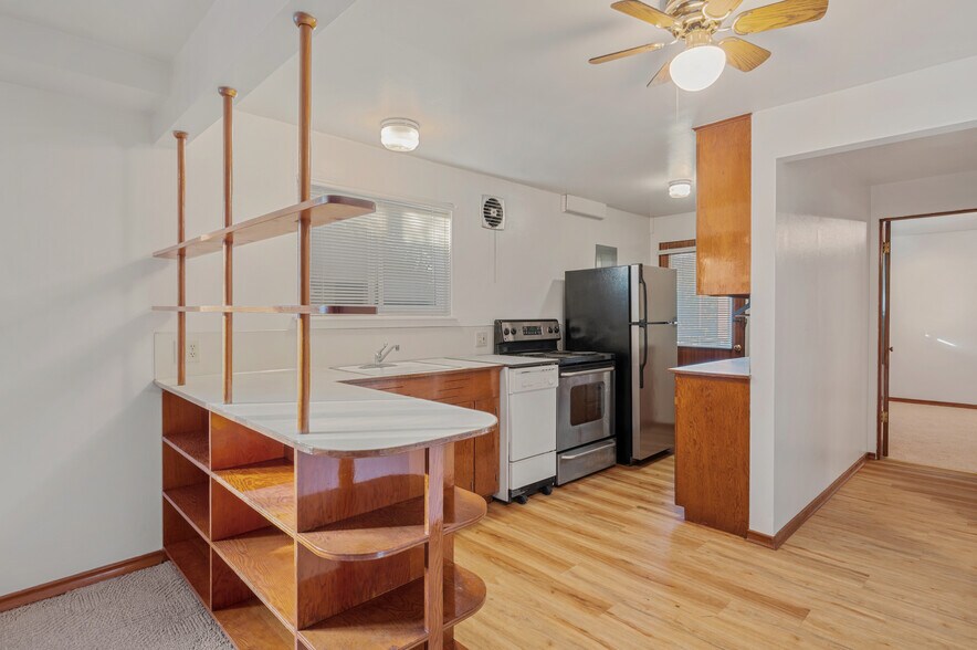 More Photos Of 3807 Linden Ave N, Seattle Multifamily For Sale