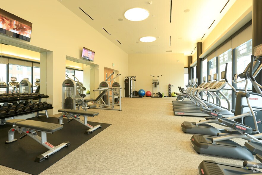 More Photos Of 1155 4th St, San Francisco Apartments For Lease