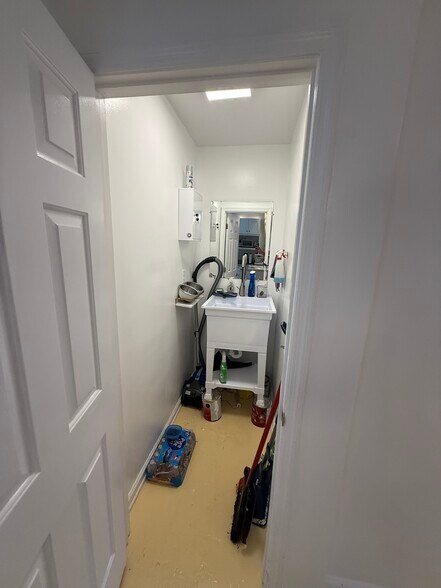 More Photos Of 1051 Johnnie Dodds Blvd, Mount Pleasant Medical For Sale