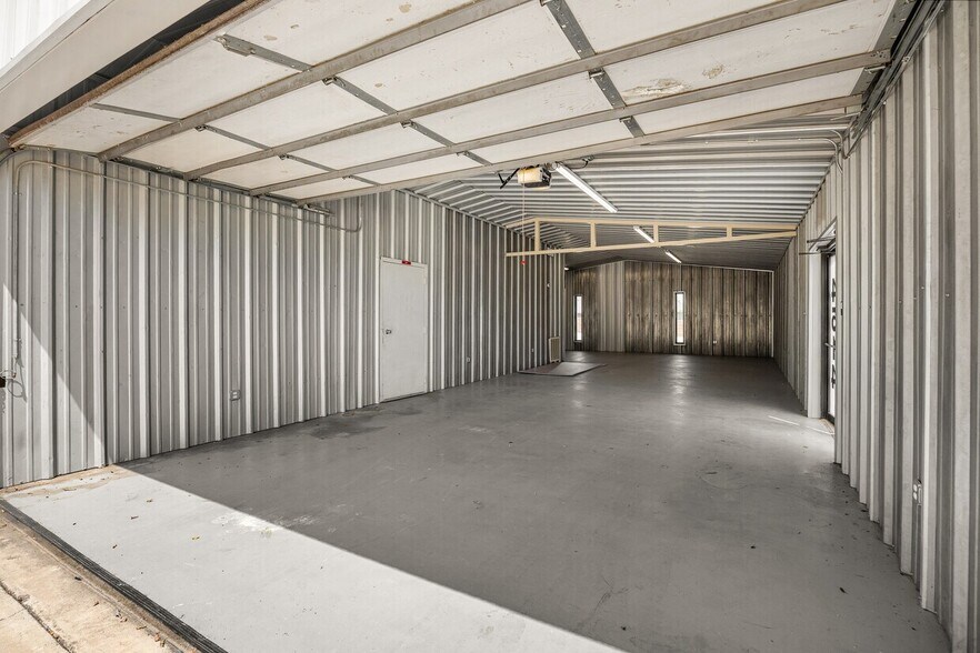 More Photos Of 4514 Keller Hicks Rd, Keller Freestanding For Lease