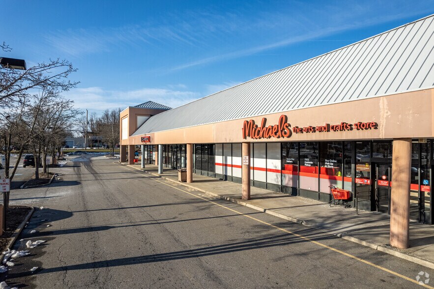 More Photos Of 354-410 State Route 10, East Hanover Unknown For Lease