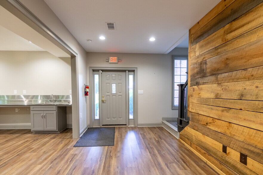 More Photos Of 1551 Jennings Mill Rd, Bogart Medical For Sale