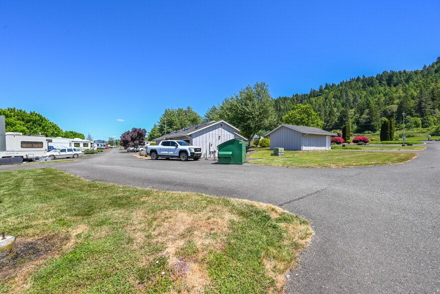 More Photos Of 1120 John Long Rd, Oakland Manufactured Housing Mobile Home Park For Sale